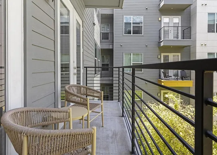 Landing - Modern With Amazing Amenities Fort Worth