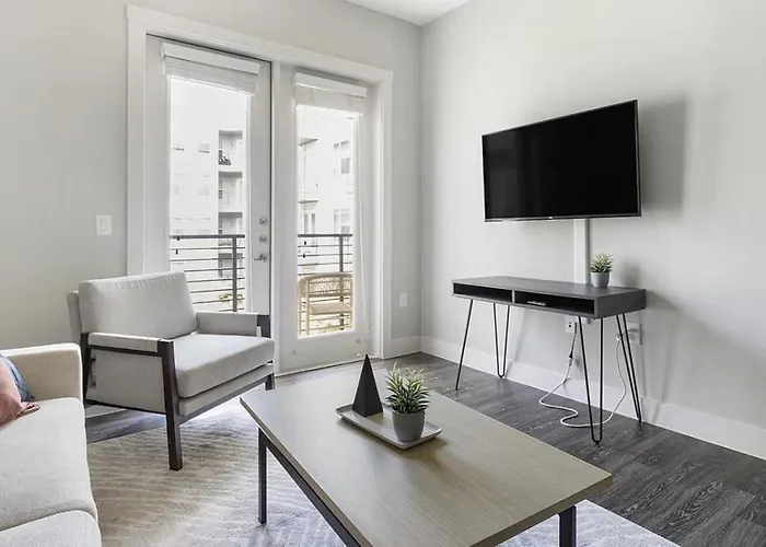 Landing - Modern With Amazing Amenities